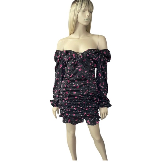 Forever 21 Rose Satiny Ruched Dress Off - Picture 8 of 12